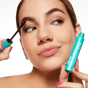 2-fLASH_Awareness_Mascara_Campaign_-_Website_PDP_Product_Images_-_lifestyle - fLASH Cosmetics